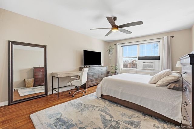 33 Fieldstone Drive G4, Hartsdale, NY 10530