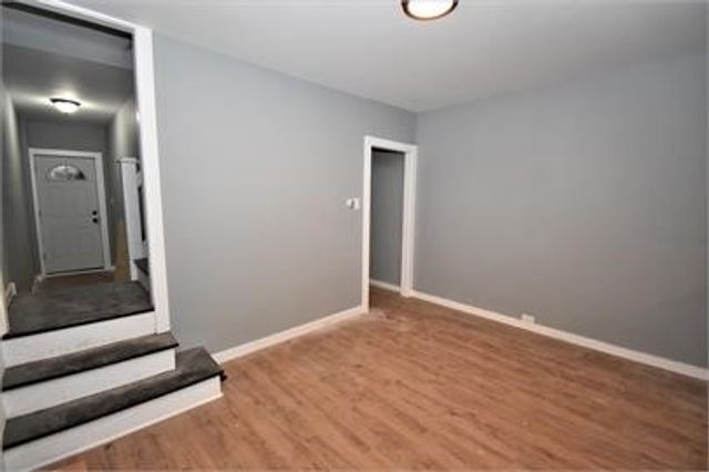 210 Chesterfield Rd, Oakland, PA 15213