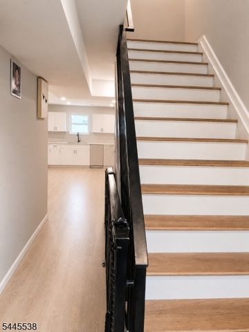 52 Holland St, Newark City, NJ 07103