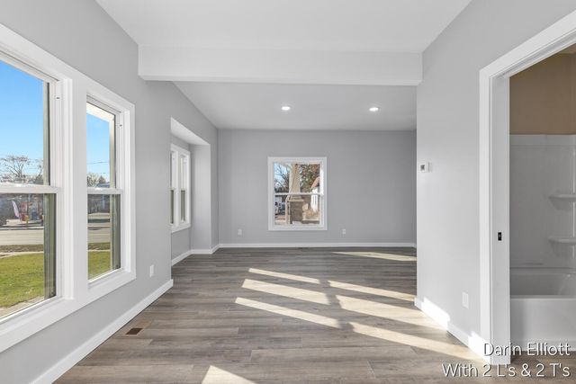 720 W Lincoln Avenue, Ionia, MI 48846