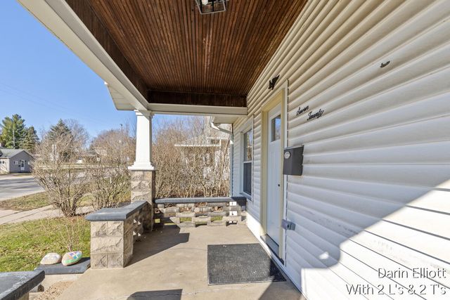 720 W Lincoln Avenue, Ionia, MI 48846