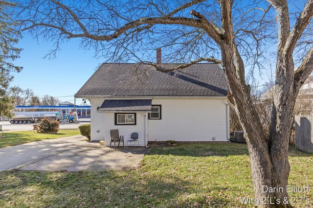 720 W Lincoln Avenue, Ionia, MI 48846