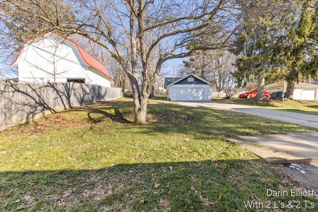 720 W Lincoln Avenue, Ionia, MI 48846