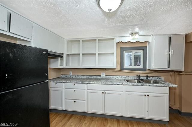 916 Abington Road, Akron, OH 44312