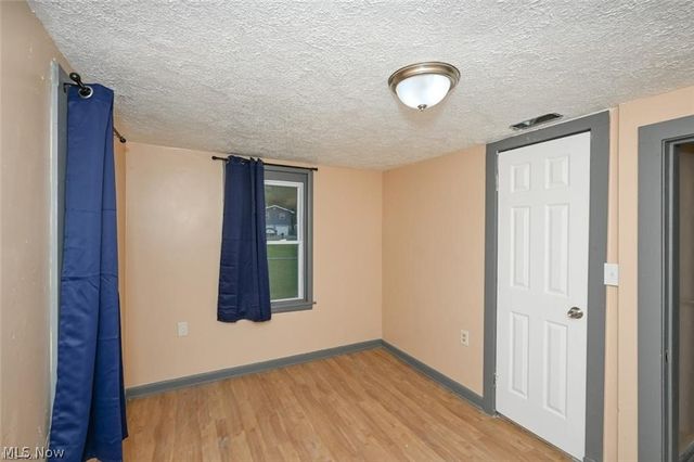 916 Abington Road, Akron, OH 44312