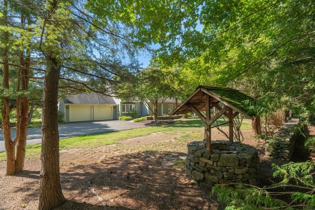 267 Concord Rd, Wayland, MA 01778