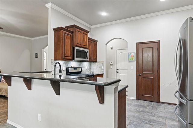 7324 Ridge Manor Lane, Oklahoma City, OK 73150