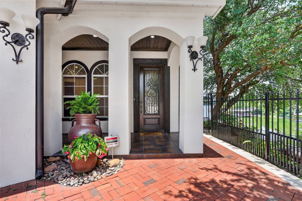 7917 Club Court, Fort Worth, TX 76179