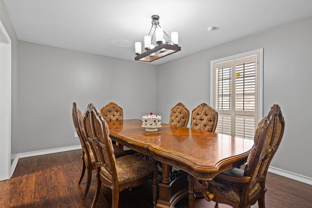 1200 Maywood Dr, Longview, TX 75604