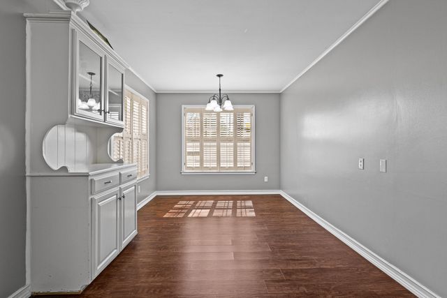 1200 Maywood Dr, Longview, TX 75604