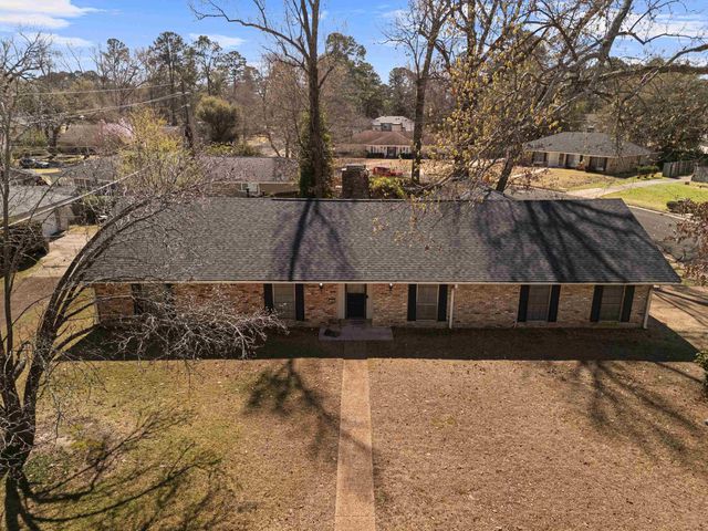 1200 Maywood Dr, Longview, TX 75604