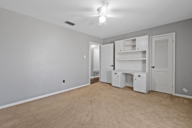 1200 Maywood Dr, Longview, TX 75604