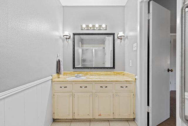 1200 Maywood Dr, Longview, TX 75604