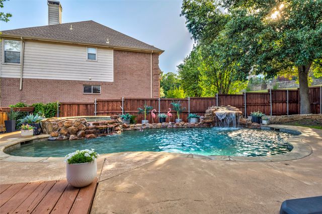 3001 Spring Creek Court, Highland Village, TX 75077