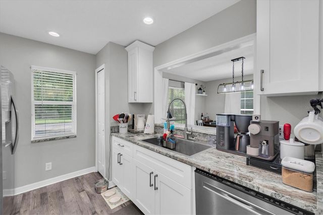 9404 COOPERVILLE COURT, Tampa, FL 33635