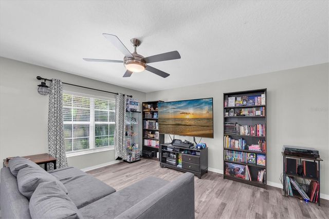 9404 COOPERVILLE COURT, Tampa, FL 33635