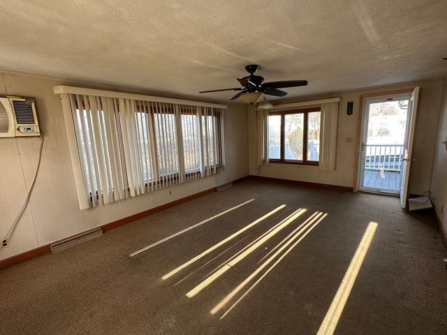 52 Hesper St, Saugus, MA 01906