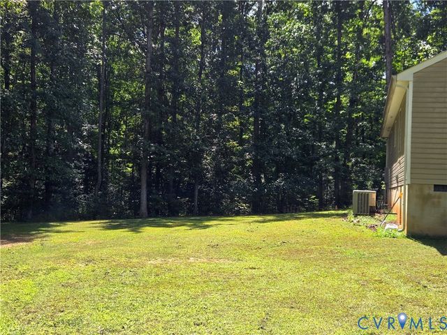 289 Winding Ridge Way, Bumpass, VA 23024
