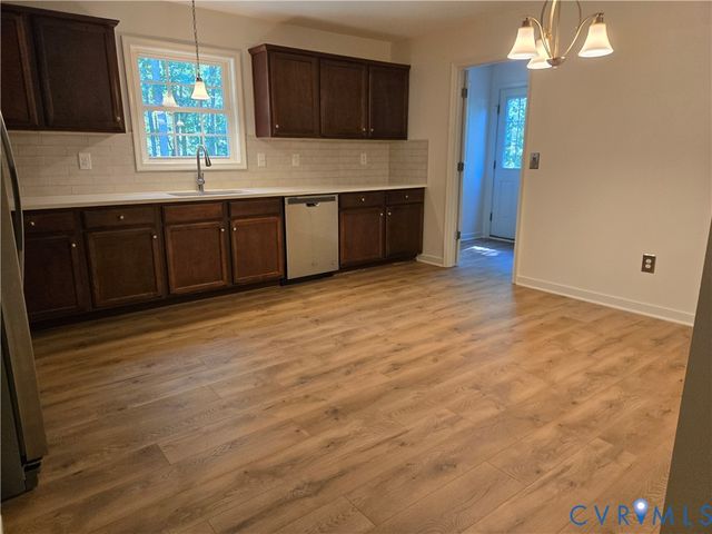 289 Winding Ridge Way, Bumpass, VA 23024