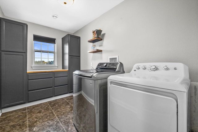 609 Calvin LANE, Mount Pleasant, WI 53406