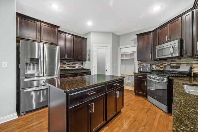 609 Calvin LANE, Mount Pleasant, WI 53406