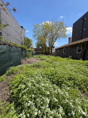 1923 S Jefferson Street, Chicago, IL 60616