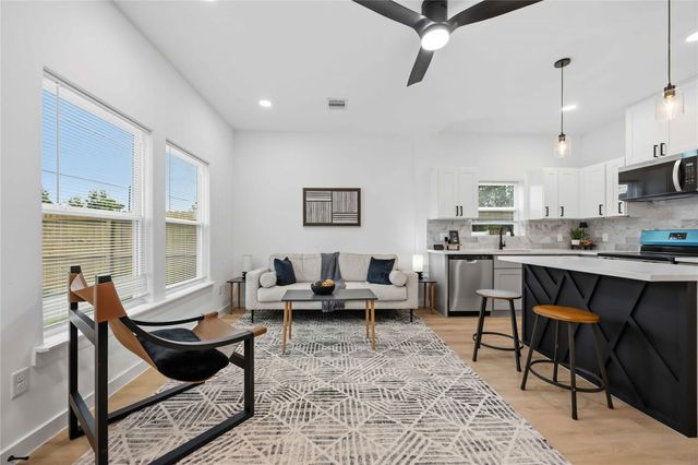 7946 Fields Street A, Houston, TX 77028