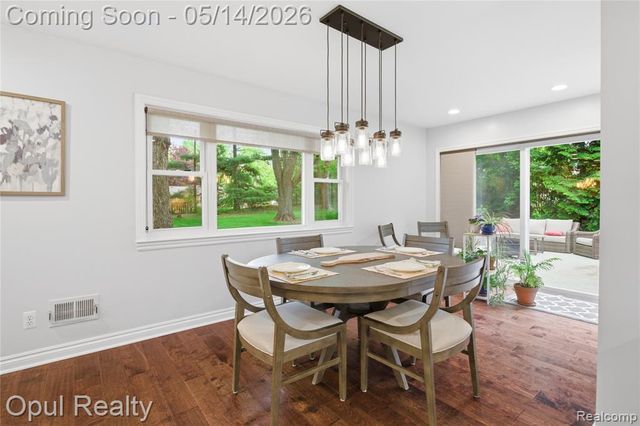 24018 Lynwood Drive, Novi, MI 48374