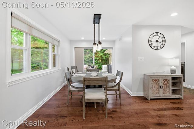 24018 Lynwood Drive, Novi, MI 48374