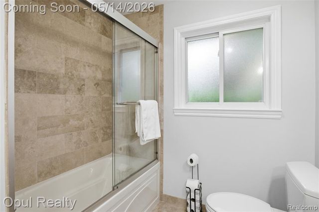 24018 Lynwood Drive, Novi, MI 48374