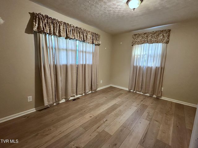 107 Old Hwy 66, Rogersville, TN 37857