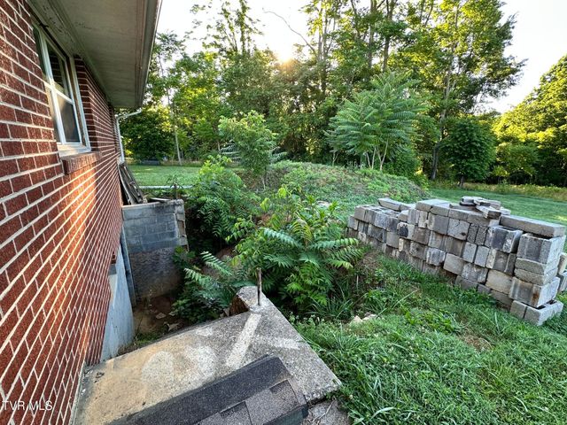 107 Old Hwy 66, Rogersville, TN 37857