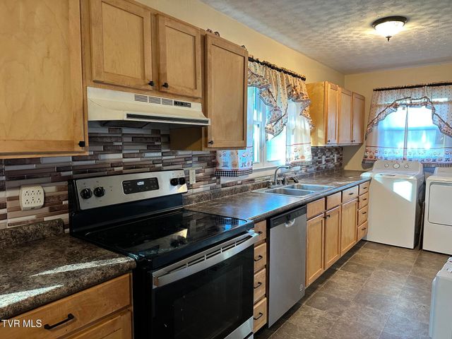 107 Old Hwy 66, Rogersville, TN 37857