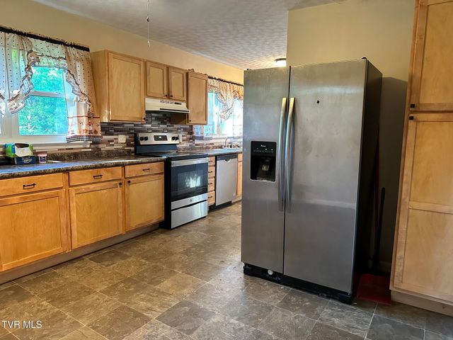 107 Old Hwy 66, Rogersville, TN 37857