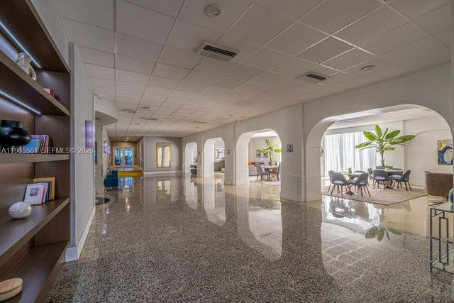 3140 S Ocean Dr PH7, Hallandale Beach, FL 33009