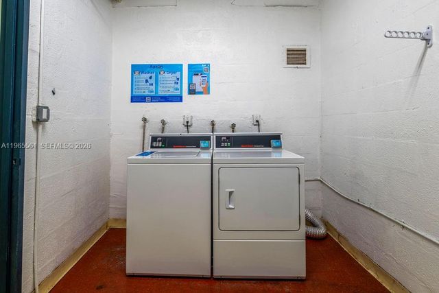 3140 S Ocean Dr PH7, Hallandale Beach, FL 33009