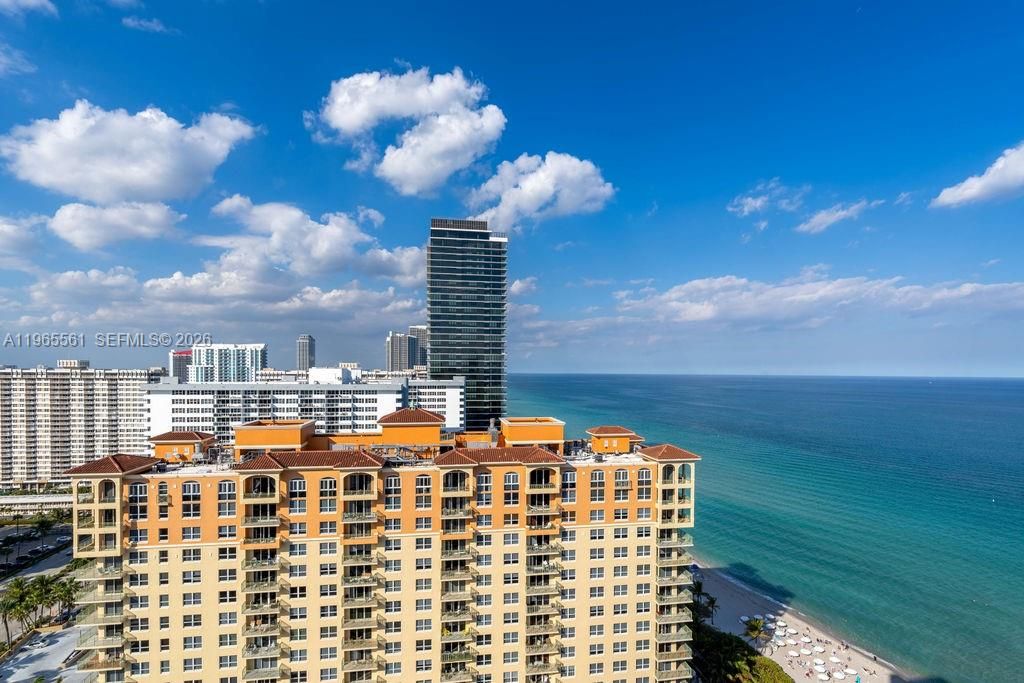 3140 S Ocean Dr PH7, Hallandale Beach, FL 33009