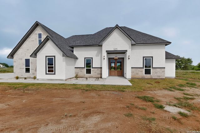 105 Hidden Path, Floresville, TX 78114