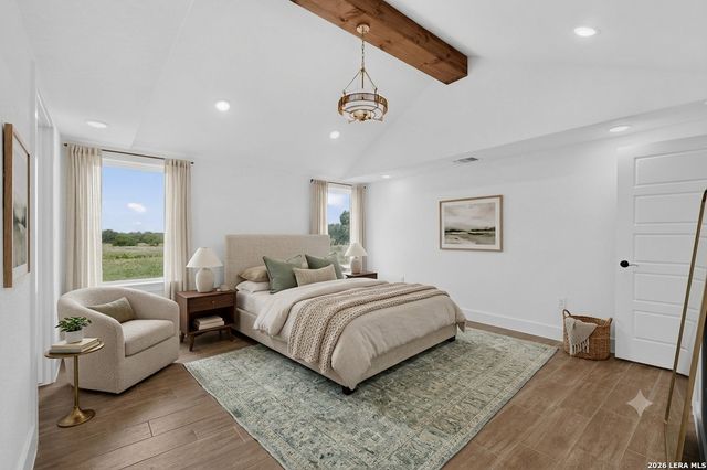 105 Hidden Path, Floresville, TX 78114