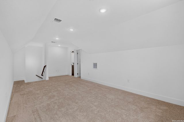 105 Hidden Path, Floresville, TX 78114