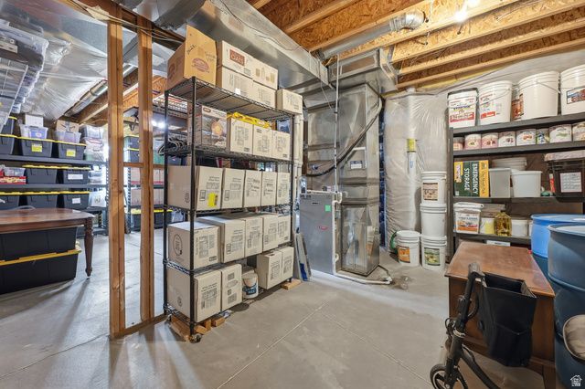 15079 S HUNT HARDER DR, Herriman, UT 84096
