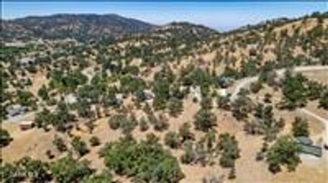 24590 Deertrail Drive, Tehachapi, CA 93561