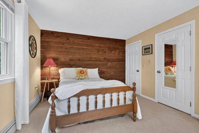 36 Noyes Road, Londonderry, NH 03053