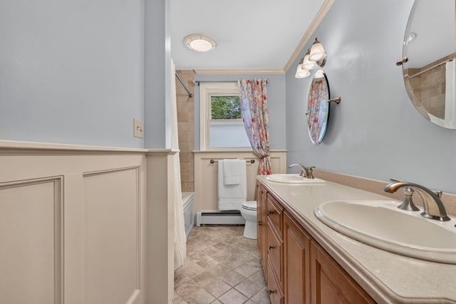 36 Noyes Road, Londonderry, NH 03053