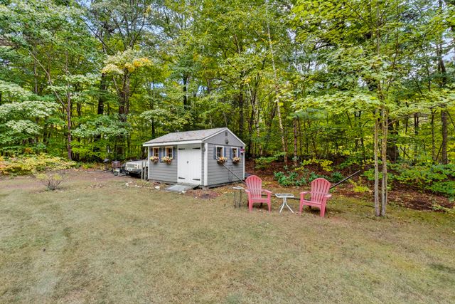 36 Noyes Road, Londonderry, NH 03053