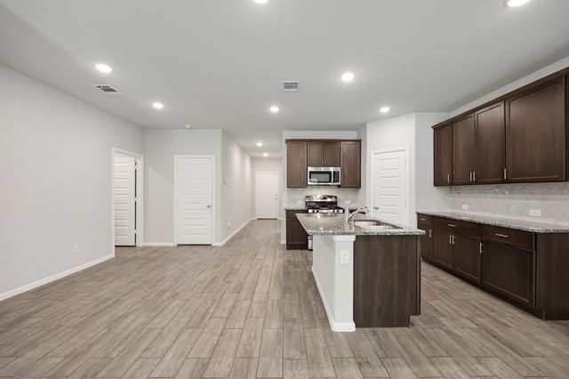 716 Big Bend Parkway, Princeton, TX 75407