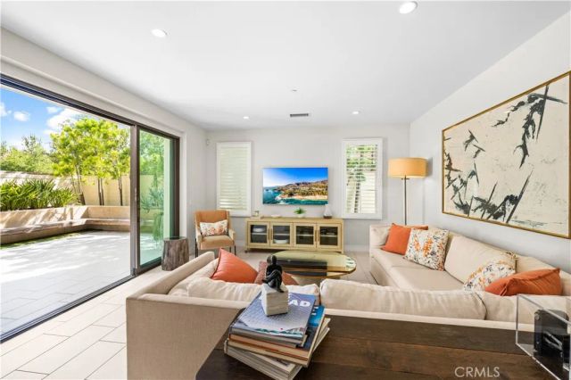 164 Villa Ridge, Irvine, CA 92602