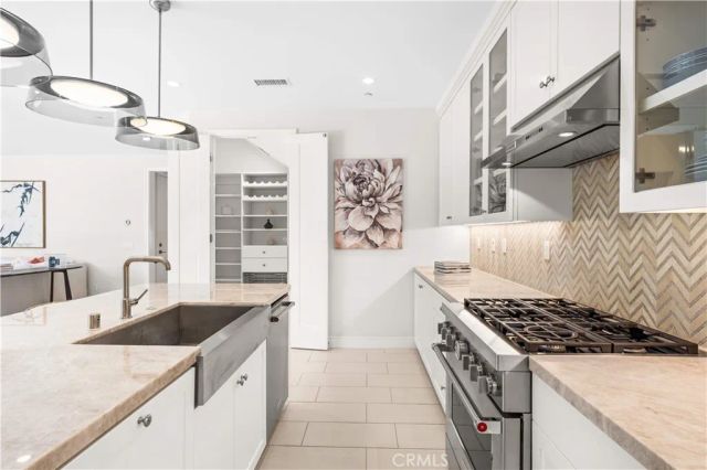 164 Villa Ridge, Irvine, CA 92602