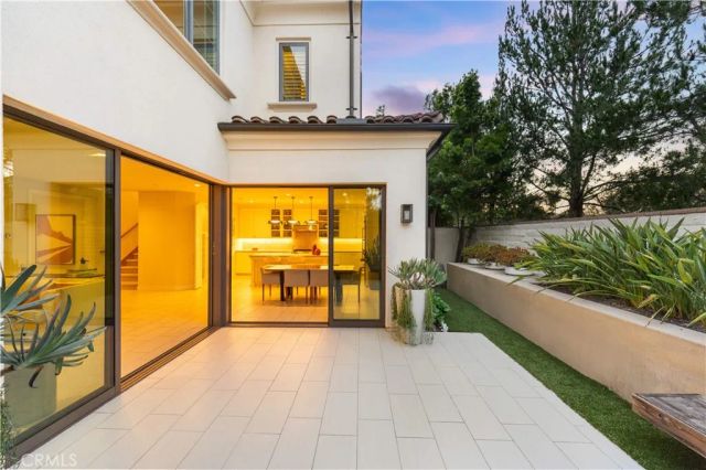 164 Villa Ridge, Irvine, CA 92602