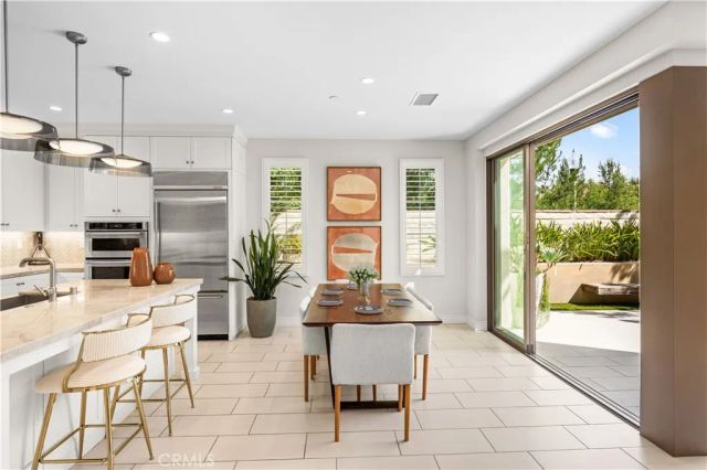 164 Villa Ridge, Irvine, CA 92602